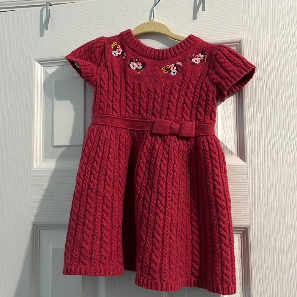 Beautiful sweater dress size 2T